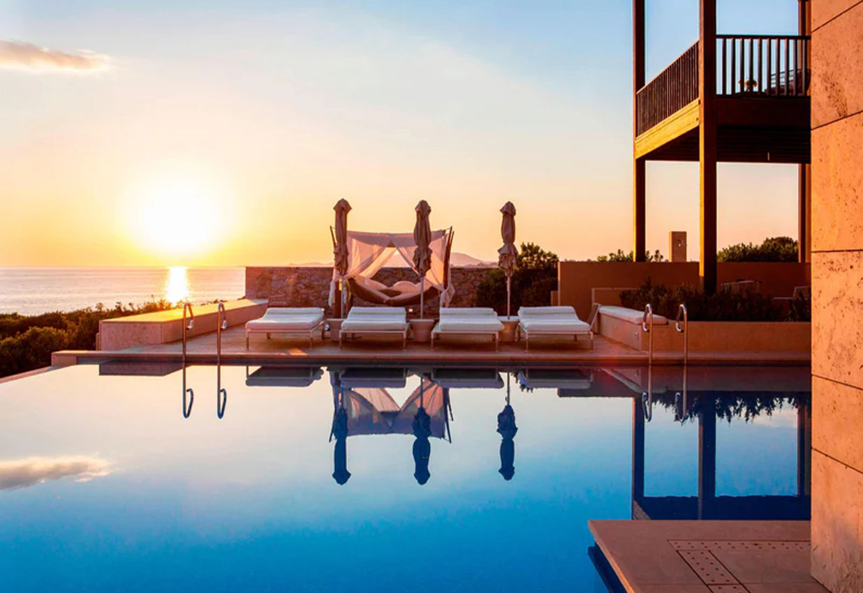 THE-ROMANOS-A-LUXURY-RESORT-COSTA-NAVARINO-1